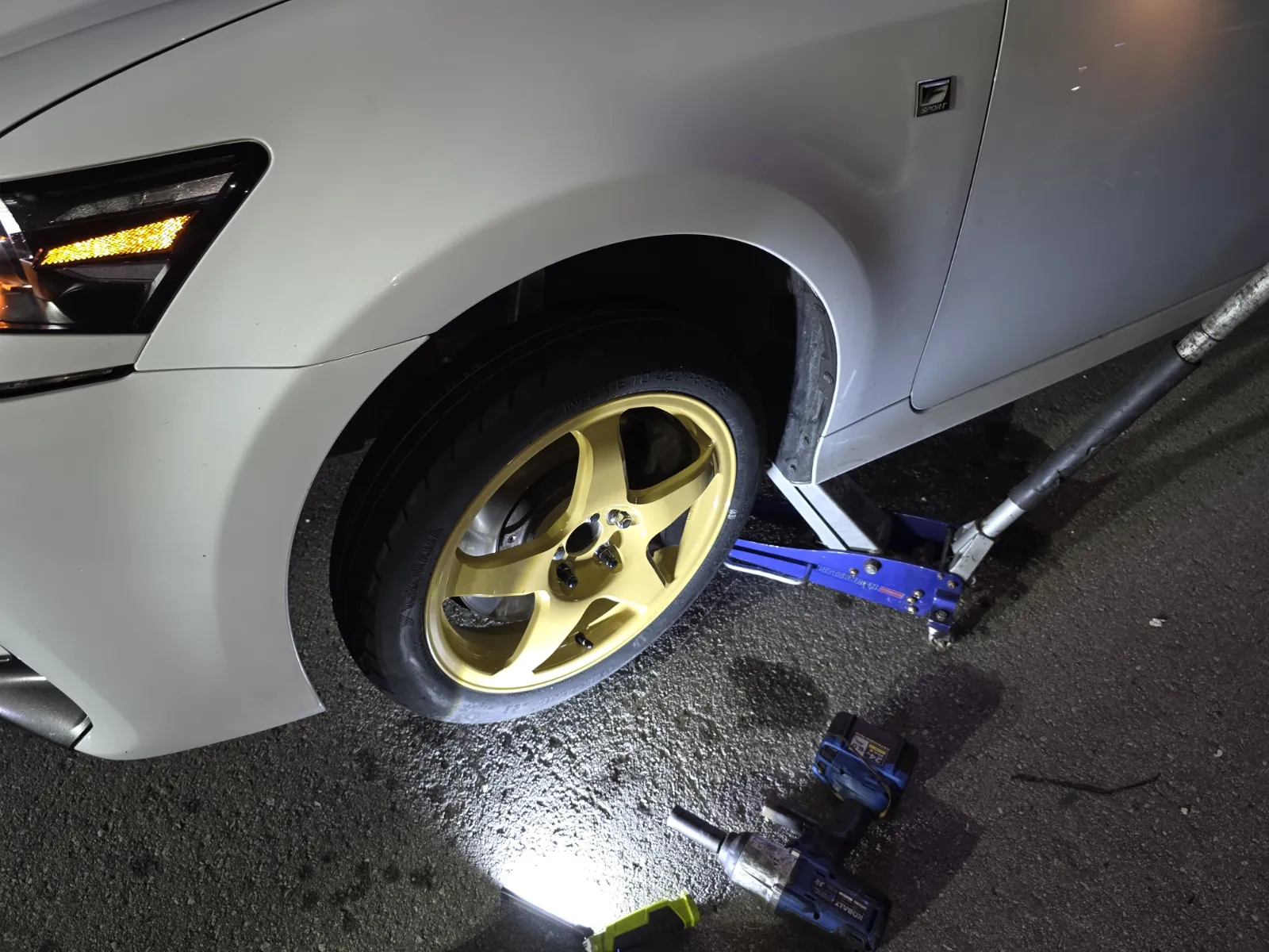 Lexus on low-profile jack