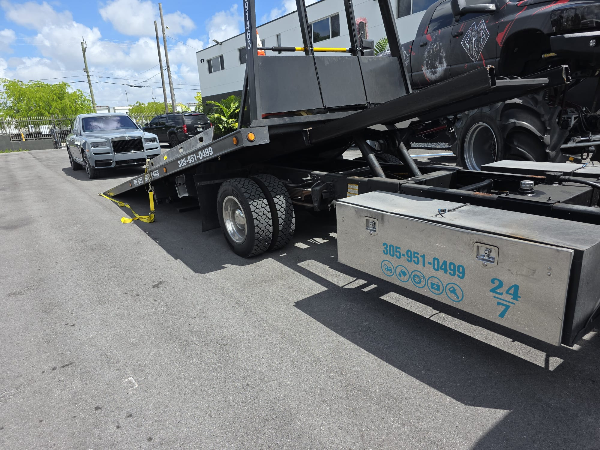 Rolls Royce Cullinan on site